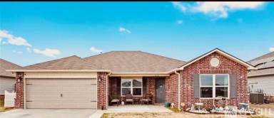 Main picture of 1228 E Toledo St