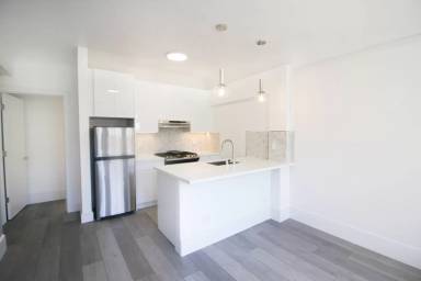 Main picture of 525 Leavenworth