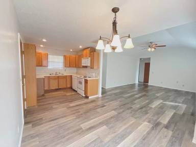 Main picture of 707 S Rice St
