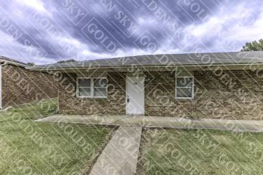 Main picture of 200 S Keystone Cir