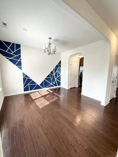 Main picture of 4123C Everett St