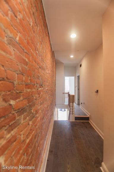 Main picture of 2212 N 30th St