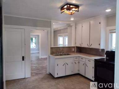 Main picture of 82 Summer St