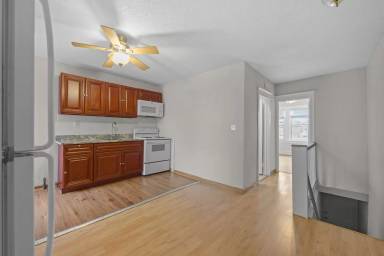 Main picture of 6326 N 18th St