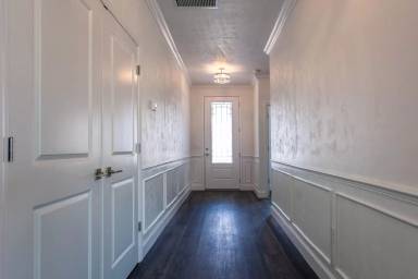 Main picture of 1682 SW 71st Cir
