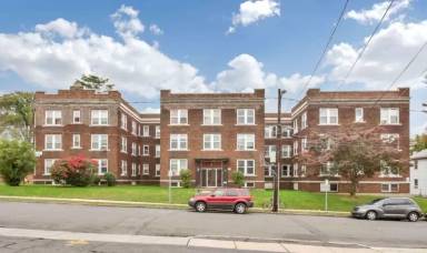 Main picture of Residences at Barry Square