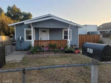 Main picture of 930 E Elma St