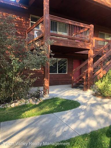 Main picture of 170 E Homestead Dr