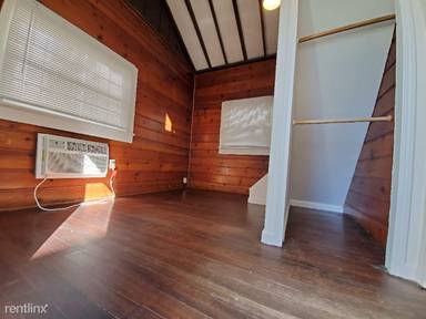 Main picture of 51 Ozone Ave