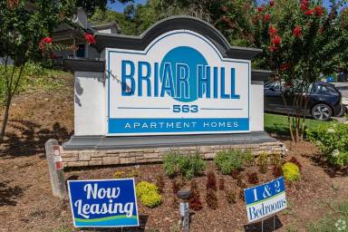 Main picture of 563 Briar Hill Ct