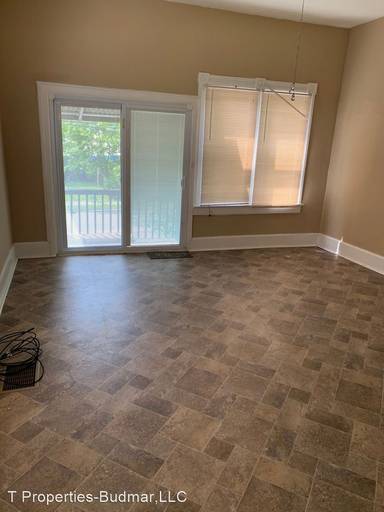 Main picture of 3186 River Rd