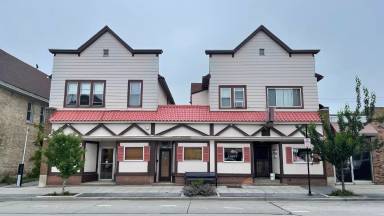 Main picture of 4771 S Packard Ave