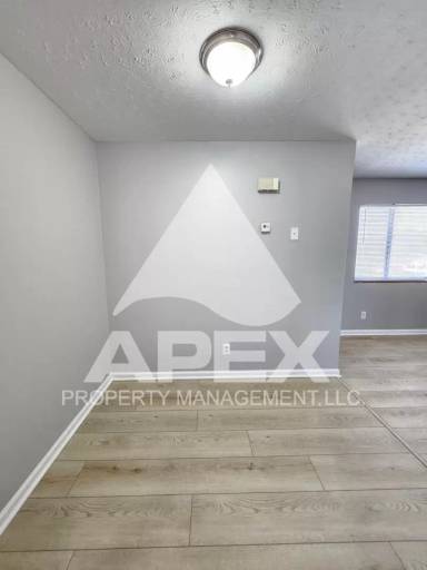 Main picture of 2927 Whittle Springs Rd