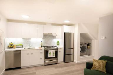 Main picture of 326 Pierce St