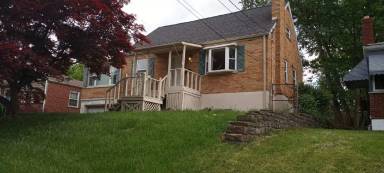 Main picture of 3970 Roswell Ave