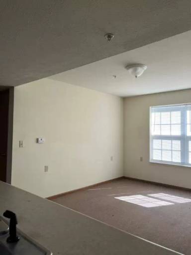 Main picture of 185 Elk Village Dr