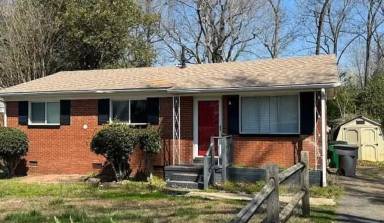 Main picture of 2912 Cedarhurst Dr