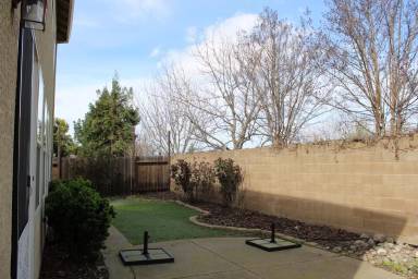 Main picture of 2827 Cardinal Dr