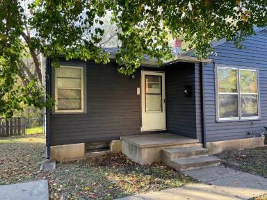 Main picture of 2319 S Belmont St