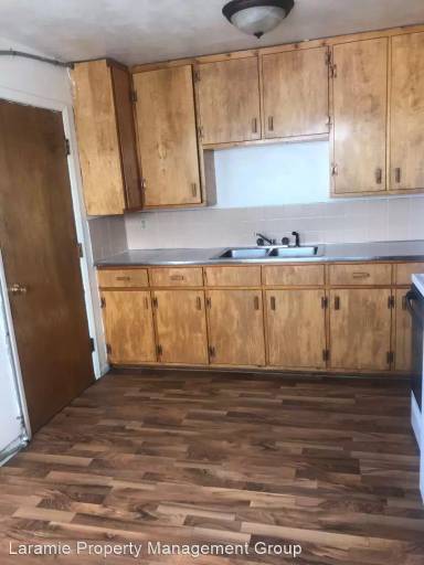 Main picture of 2525 Vista Dr