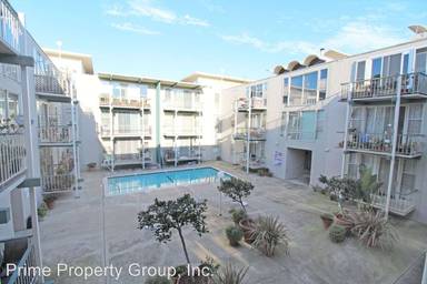 Main picture of York Towers