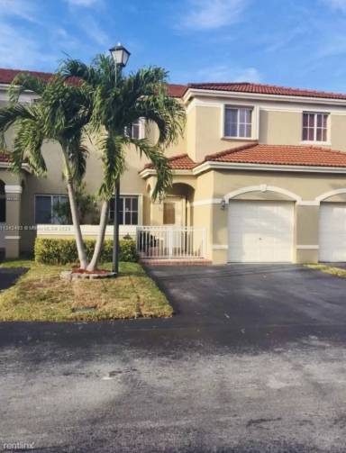 Main picture of 12651 SW 143rd Ln