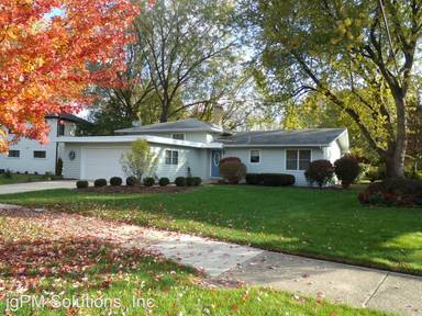 Main picture of 1126 Laurel Ln