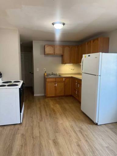 Main picture of 72 N Main St