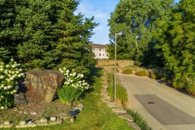 Main picture of 2892 Pleasant View Rd