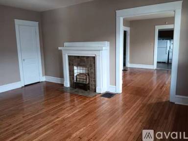 Main picture of 150 E 31st St