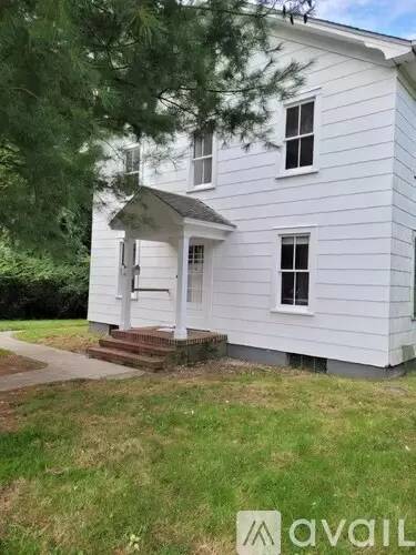 Main picture of 16 Baylis Ave
