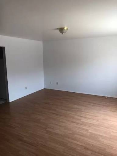 Main picture of 209 E Center St