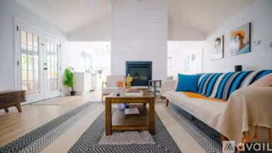 Main picture of 5606 Meadow Crst