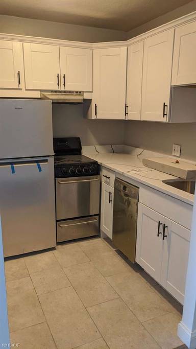 Main picture of 35 Glencoe St