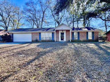 Main picture of 3802 Meadowlark Dr