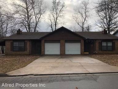 Main picture of 2408 W Olrich St