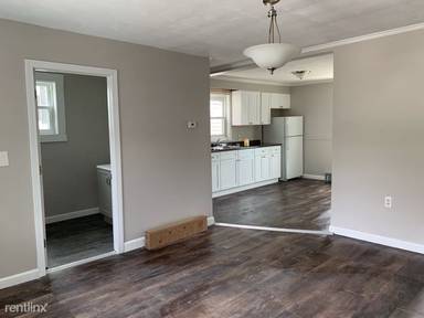 Main picture of 305 Hamlet St