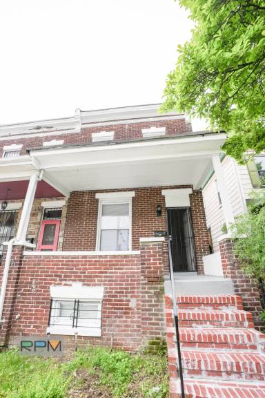 Main picture of 627 E 30th St