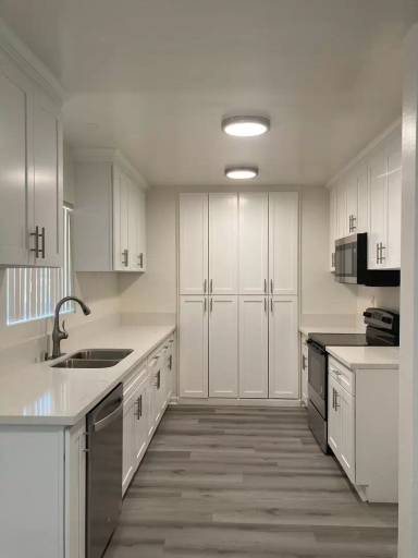 Main picture of 651 Stanley Ave
