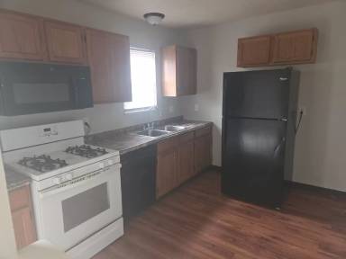 Main picture of 413 Mathews Rd