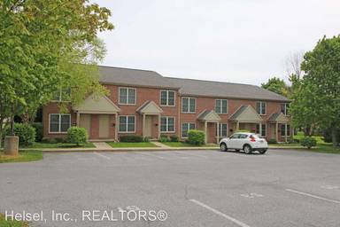 Main picture of 51 N Cherry St