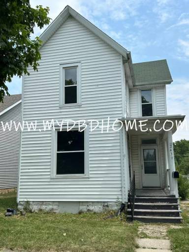 Main picture of 2439 Gay St