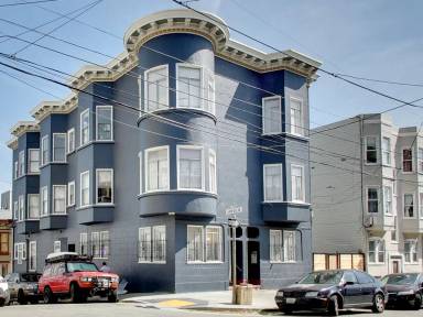 Main picture of 8 Jansen St
