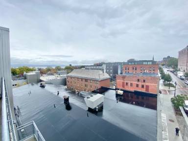 Main picture of 193 Saint Paul St