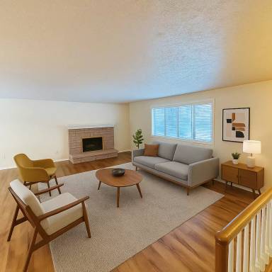 Main picture of 906 Summit Dr