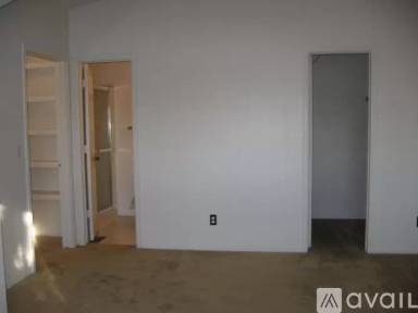Main picture of 1160 S Monaco Pkwy