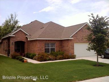 Main picture of 3912 Harvey Penick Dr