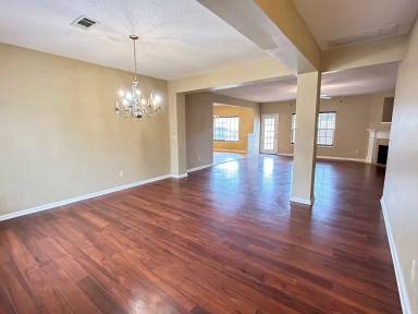 Main picture of 9262 Loganberry Ln