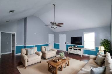 Main picture of 108 Raleigh Ct