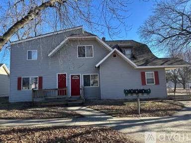 Main picture of 317 Johnson St